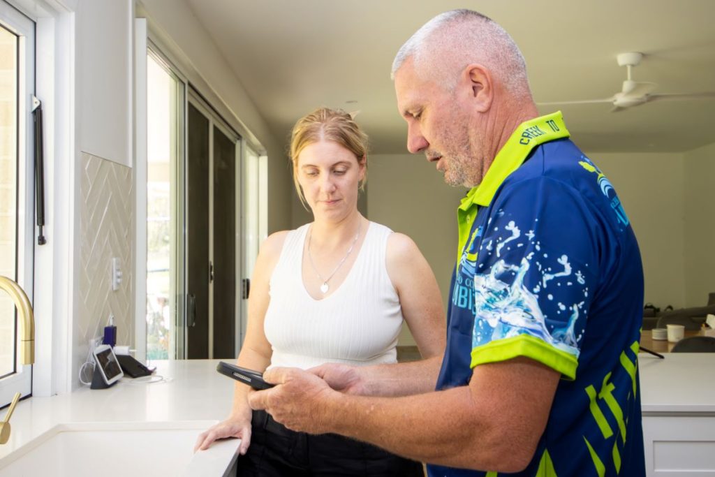 Heat Pumps vs. Solar Hot Water Efficiency: A Comparative Guide